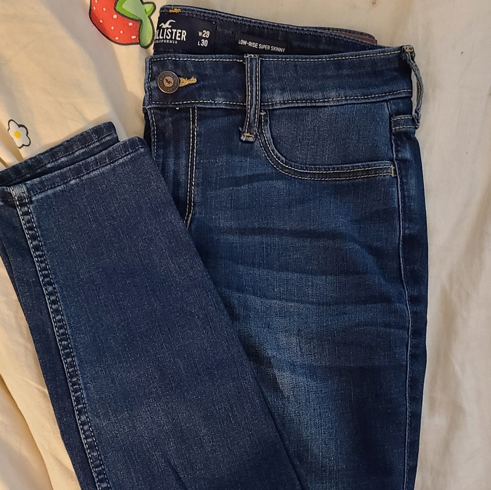 Low Rise Hollister jeans